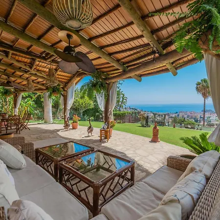 Xpce Indonesian Palace Luxuorius Boutique Villa Málaga