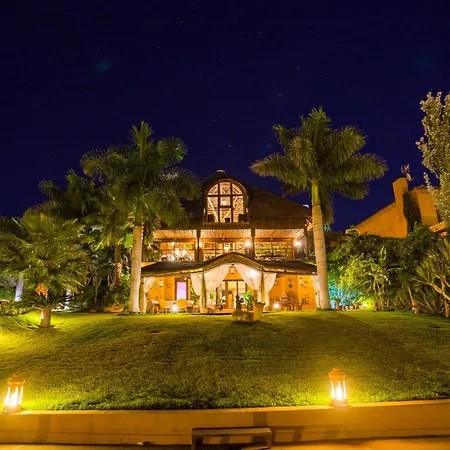 Villa Xpce Indonesian Palace Luxuorius Boutique *