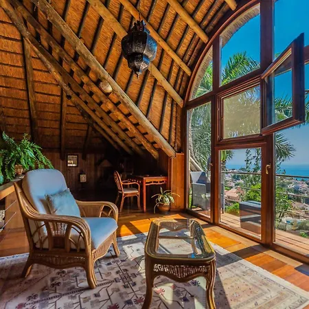Villa Xpce Indonesian Palace Luxuorius Boutique Málaga