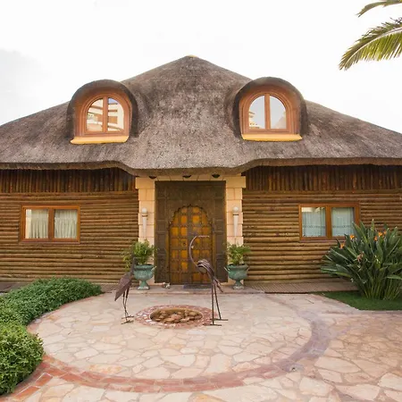 Villa Xpce Indonesian Palace Luxuorius Boutique Málaga
